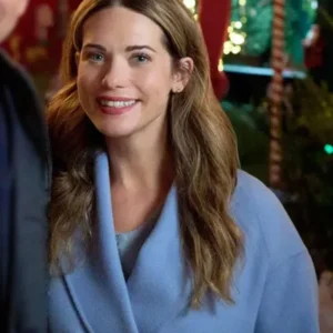 Single on the 25th Lyndsy Fonseca Blue Coat