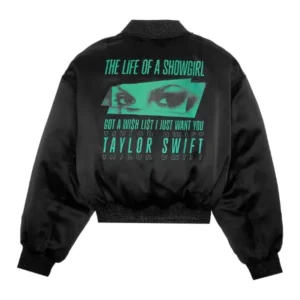 NFL Christmas Day Half Time Show Snoop Dogg Red Coat